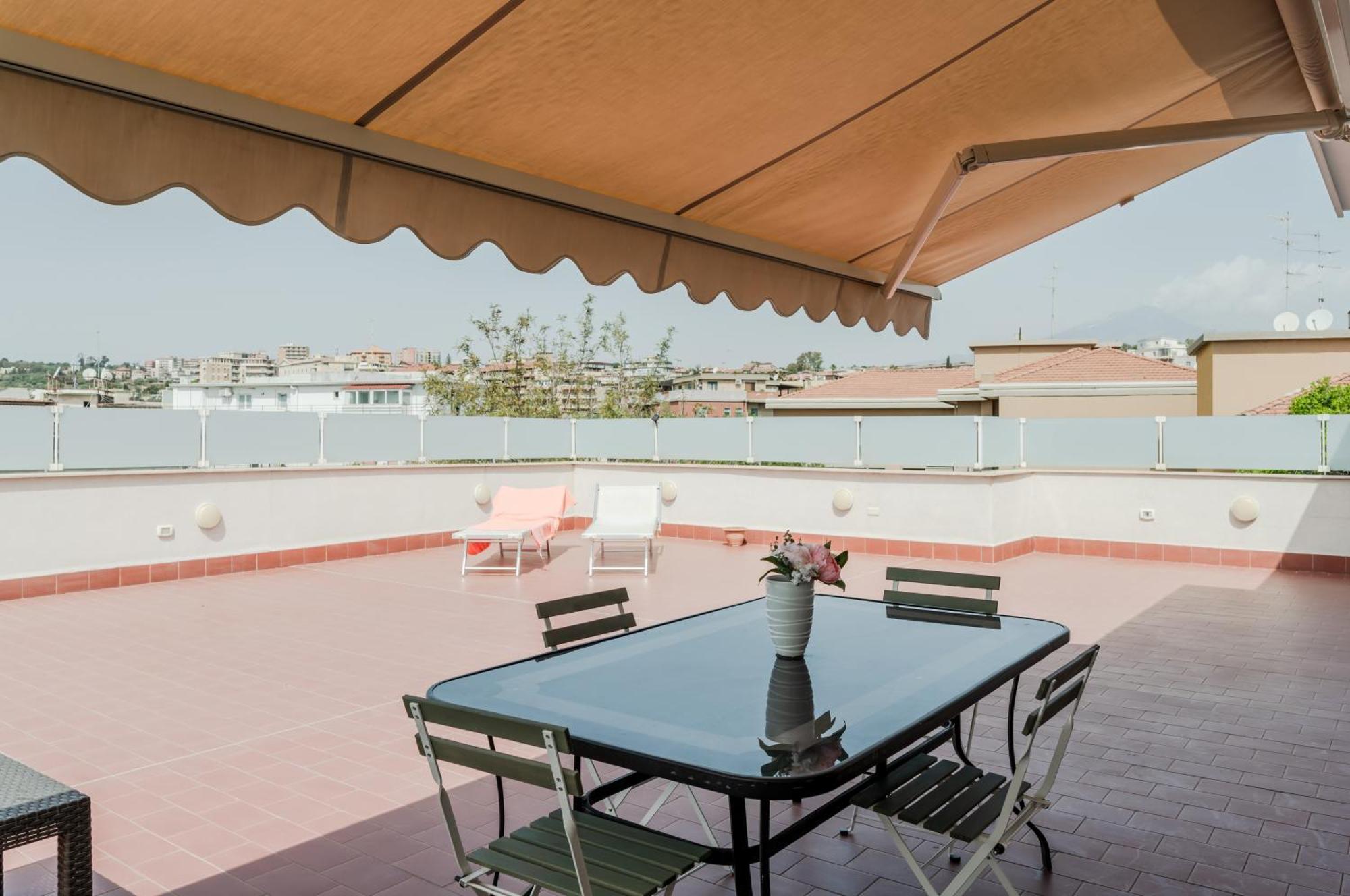 Apartment Skyview Terrace: Your Urban Escape